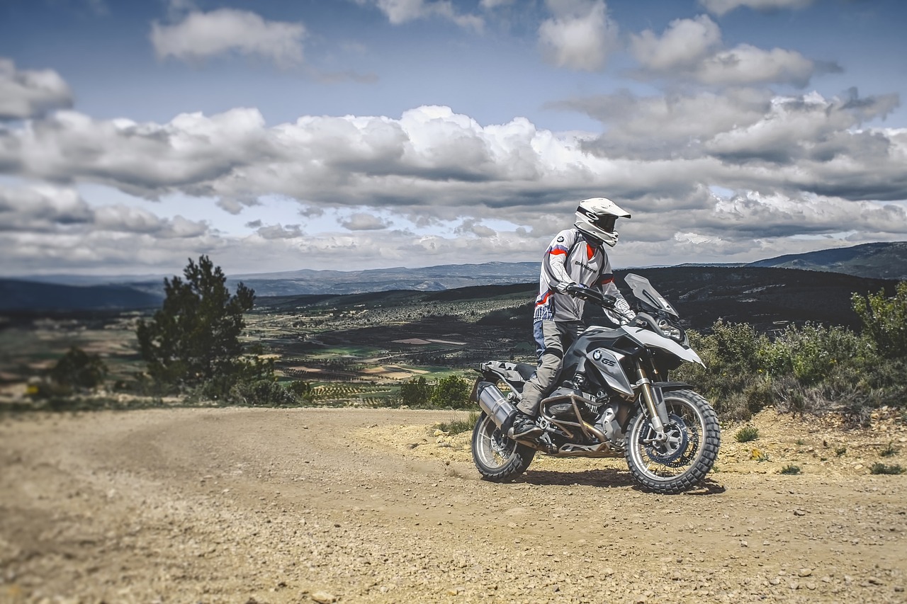 découvrez les meilleures astuces et conseils pour le bike touring, une aventure à vélo alliant liberté, exploration et découverte de nouveaux horizons.