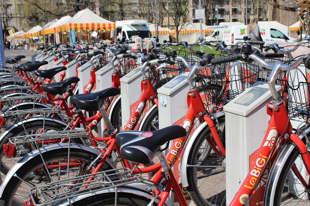 Mobilité partagée : comment révolutionne-t-elle les déplacements urbains ?