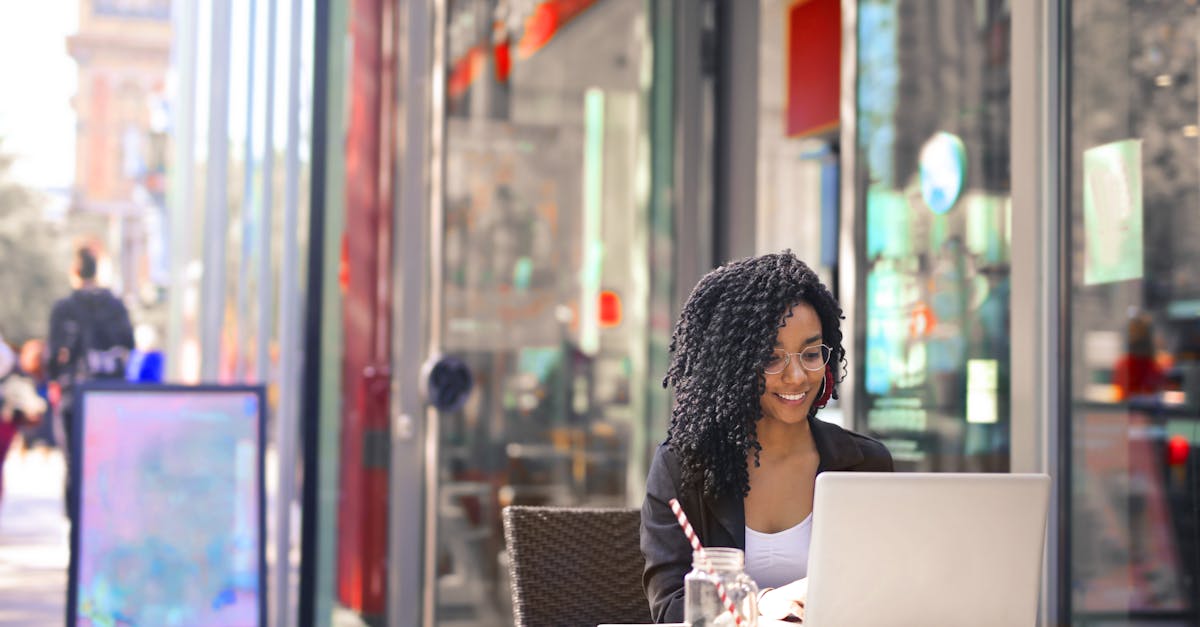 Devenir nomade digital : guide complet pour travailler à distance