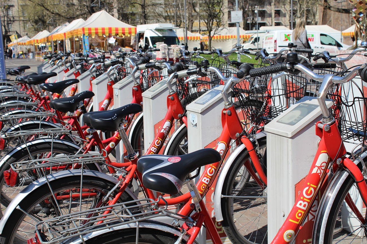 découvrez comment la mobilité durable transforme nos villes en favorisant des solutions de transport écologiques et innovantes. explorez les avantages de la réduction des émissions de carbone et des alternatives de déplacement responsables.