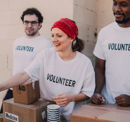 découvrez l'impact positif du bénévolat sur votre communauté et votre développement personnel. engagez-vous dans des projets significatifs, développez de nouvelles compétences et rencontrez des personnes partageant les mêmes valeurs. le bénévolat est une expérience enrichissante qui transforme des vies.