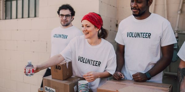 découvrez l'impact positif du bénévolat sur votre communauté et votre développement personnel. engagez-vous dans des projets significatifs, développez de nouvelles compétences et rencontrez des personnes partageant les mêmes valeurs. le bénévolat est une expérience enrichissante qui transforme des vies.