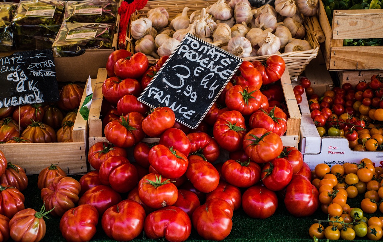 découvrez les dynamiques de l'économie locale, ses enjeux et opportunités pour les entreprises et les consommateurs. explorez comment le soutien aux commerces de proximité et l'innovation locale contribuent à renforcer le tissu économique de votre région.
