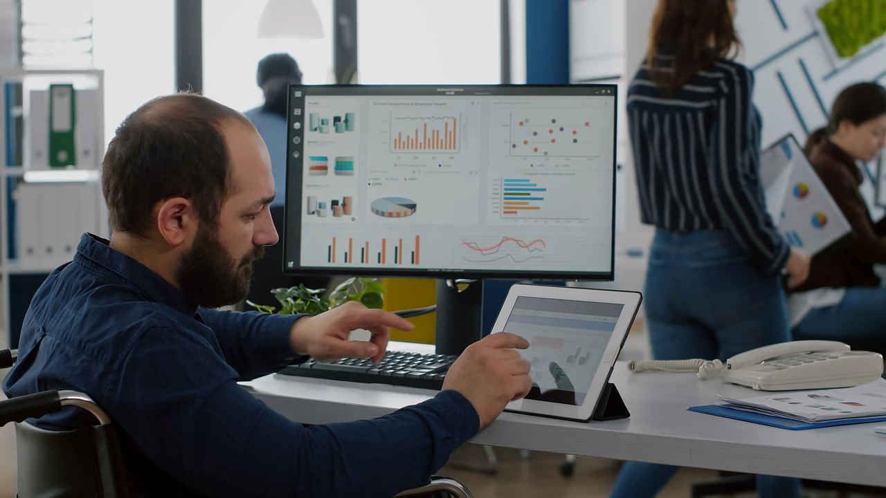 découvrez les avantages et les défis du travail à distance. apprenez comment optimiser votre productivité, maintenir la communication avec vos collègues et trouver l'équilibre entre vie professionnelle et vie privée grâce au télétravail.