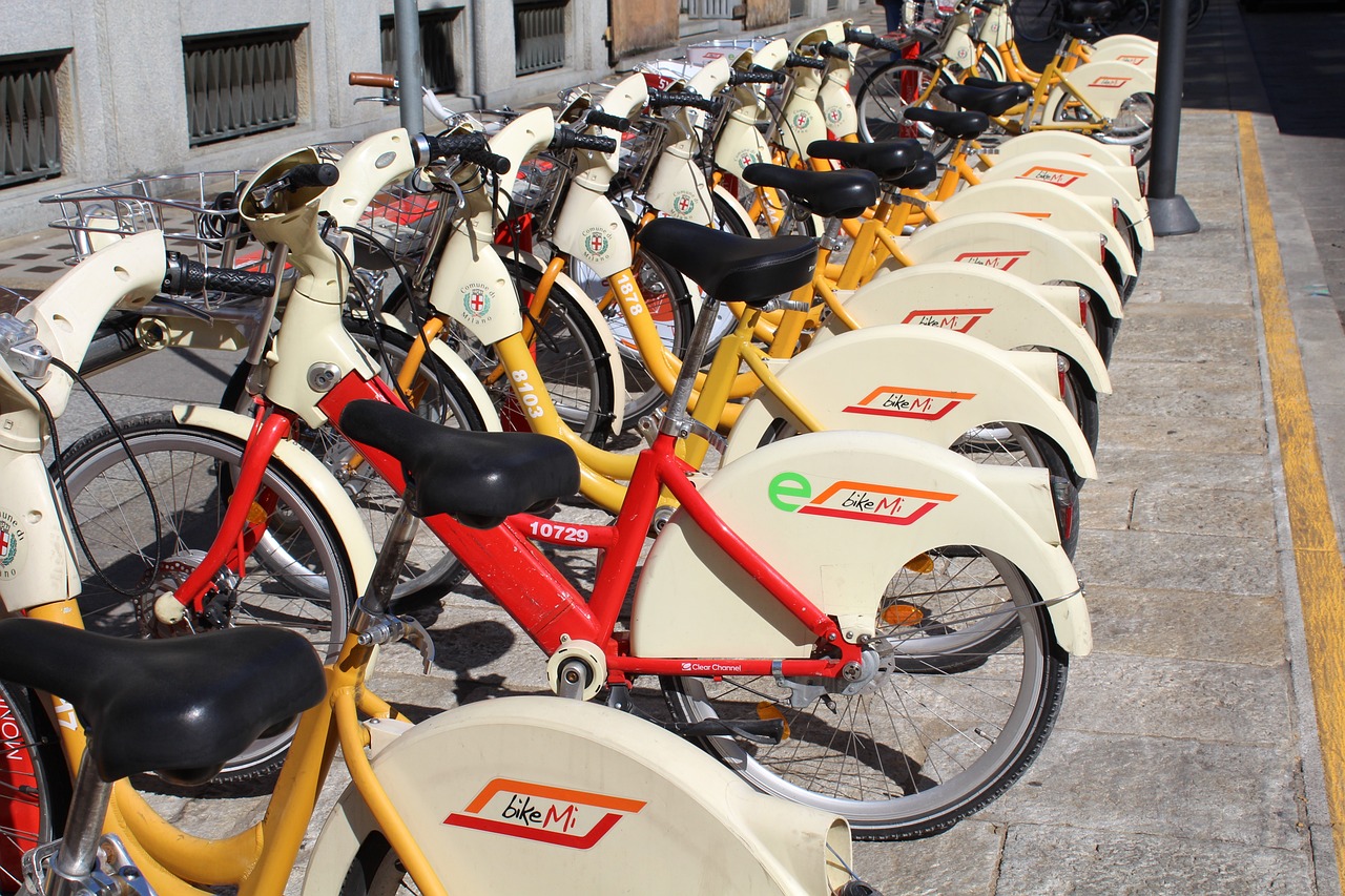découvrez les solutions de mobilité urbaine durable qui transforment nos villes en espaces plus écologiques et accessibles. explorez les innovations et initiatives qui favorisent le transport respectueux de l'environnement, réduisent la congestion et améliorent la qualité de vie des citadins.