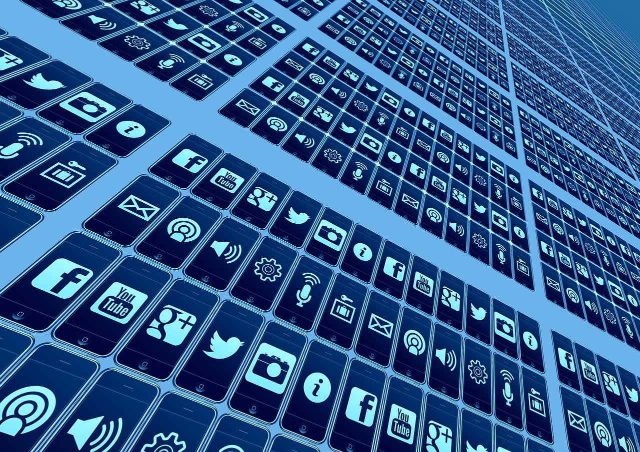 découvrez l'art du networking, une compétence essentielle pour développer votre réseau professionnel, établir des connexions significatives et saisir de nouvelles opportunités dans votre carrière.