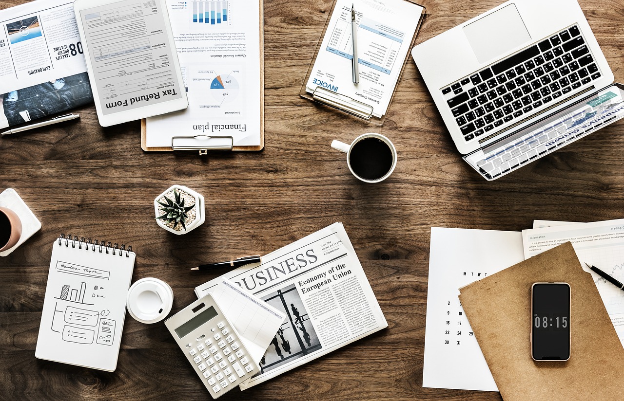 découvrez le nomadic brainstorming, une approche innovante qui fusionne créativité et flexibilité. idéale pour les équipes en déplacement, cette méthode stimule la collaboration et l'échange d'idées, peu importe l'endroit. libérez votre potentiel créatif où que vous soyez.