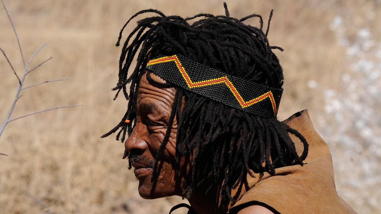 découvrez la richesse des cultures nomades à travers le monde. explorez leurs traditions, modes de vie et façons uniques de s'adapter à leur environnement, tout en préservant leur identité et leurs coutumes. plongez dans l'univers des communautés qui parcourent les terres à la recherche de nouvelles expériences.