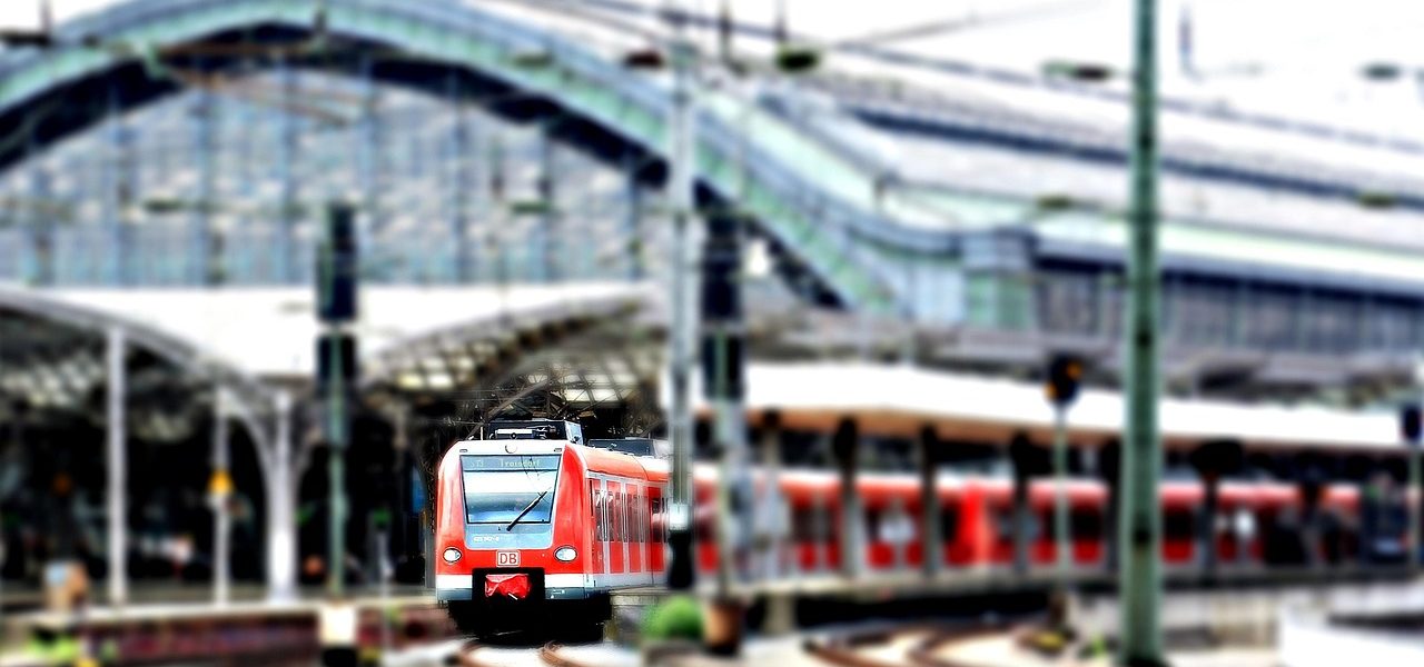 découvrez nos conseils pratiques pour un voyage en train réussi ! apprenez à bien préparer votre trajet, à profiter des paysages, et à maximiser votre confort à bord. que vous soyez un voyageur débutant ou expérimenté, ces astuces vous aideront à vivre une expérience inoubliable.