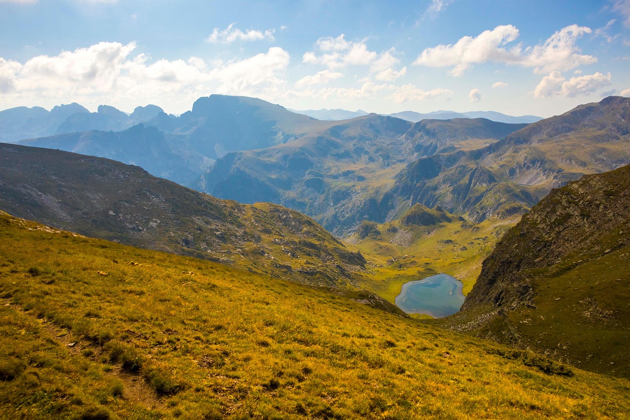 découvrez la méditation en voyage : une pratique qui allie détente et exploration. apprenez à vous recentrer tout en découvrant de nouveaux horizons et cultivez un état de sérénité où que vous soyez.