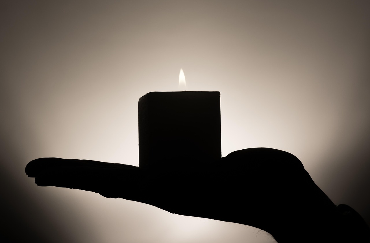 découvrez l'art de la méditation en voyage avec des techniques apaisantes et des conseils pratiques pour harmoniser votre esprit et votre corps tout en explorant de nouveaux horizons. plongez dans une expérience de sérénité où chaque voyage devient une occasion de se recentrer et de se ressourcer.