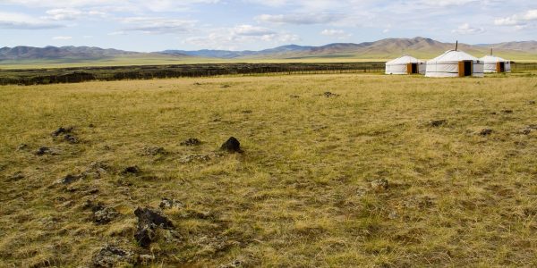 découvrez le nomadic travel : astuces et conseils pour voyager librement, explorer des destinations inédites et vivre des aventures authentiques à travers le monde. préparez-vous à adopter un mode de vie nomade !