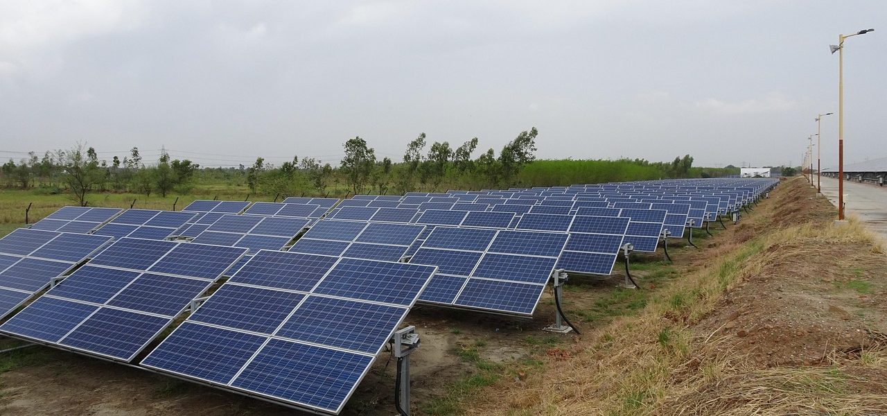 découvrez comment les infrastructures durables contribuent à un avenir plus vert, en favorisant l'efficacité énergétique, la réduction de l'empreinte carbone et la préservation des ressources naturelles.