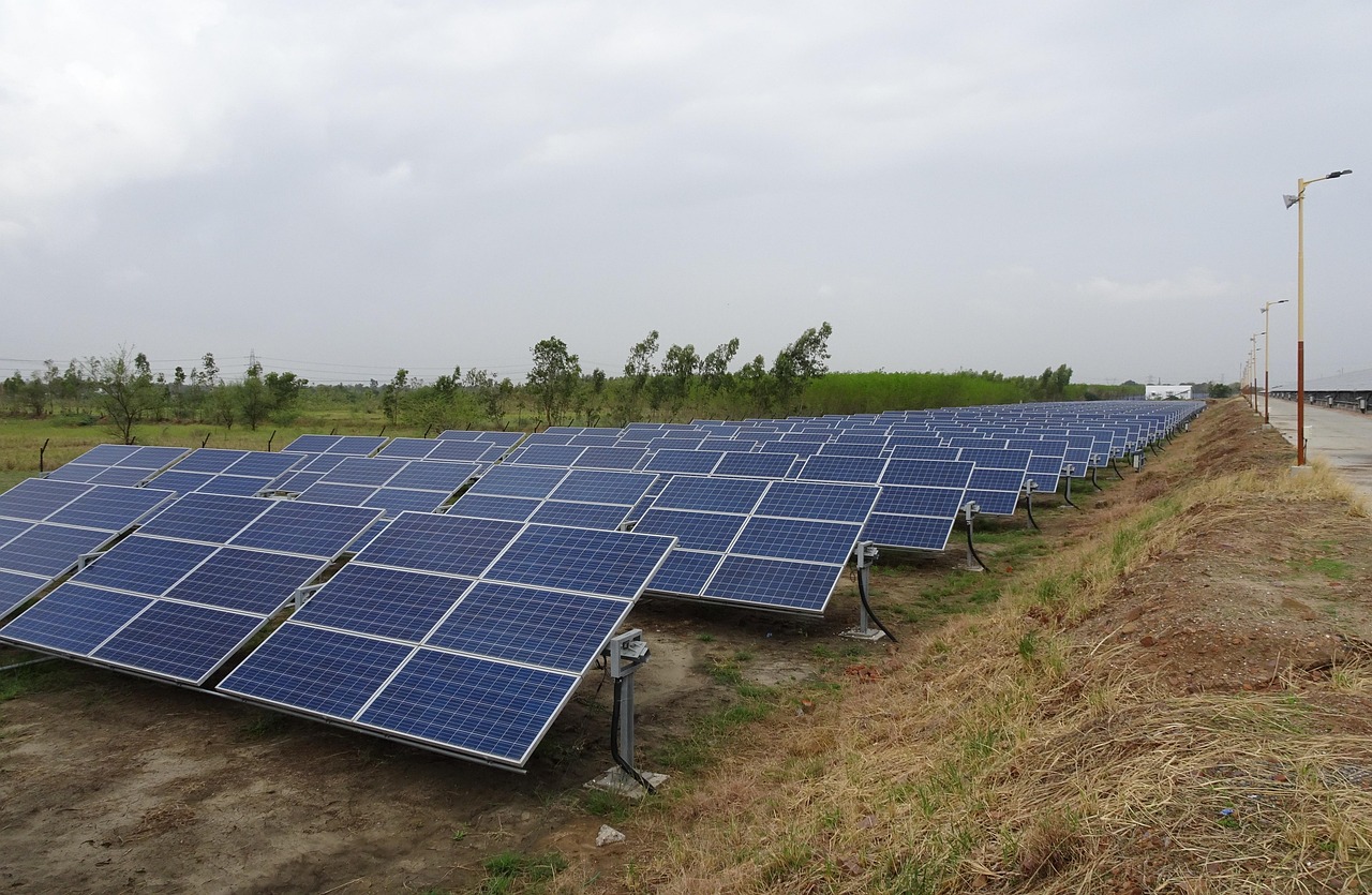 découvrez comment les infrastructures durables contribuent à un avenir plus vert, en favorisant l'efficacité énergétique, la réduction de l'empreinte carbone et la préservation des ressources naturelles.